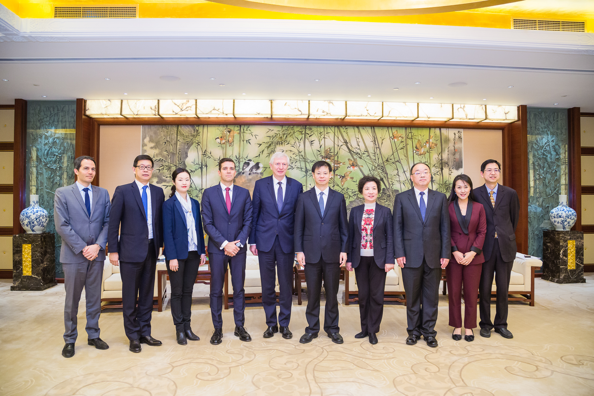 必维集团全球首席执行官拜会上海市副市长许昆林